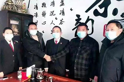 债务纠纷起诉是否需要聘请律师？